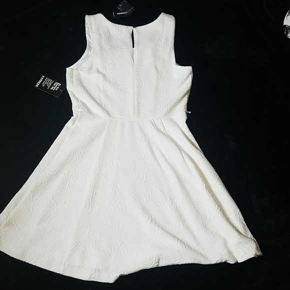 Express White sleeveless dress shirt se medium - Picture 6 of 6